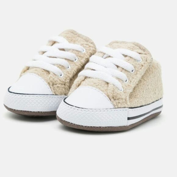 Converse Chuck Taylor All Star Cribster Easy- On Sherpa Size 1 Baby Mid Shoe - Picture 1 of 10